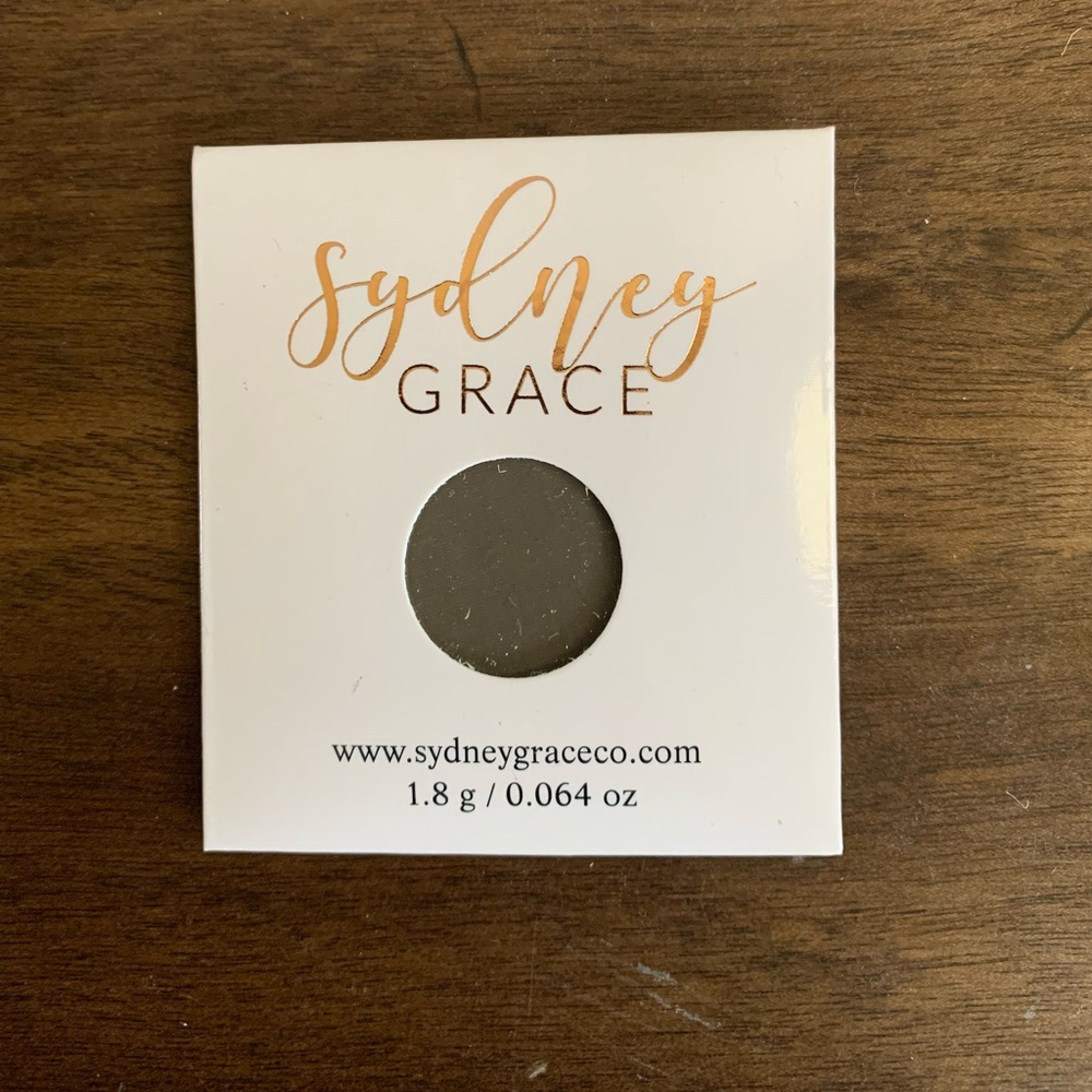 New Sydney Grace Bravo Matte Eyeshadow